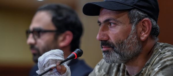 Пресс-конференция Никола Пашиняна (24 апреля 2018). Гостиница Marriott Armenia, Ереван - Sputnik Азербайджан