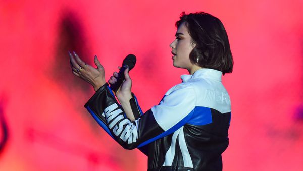Концерт Dua Lipa в рамках развлекательной программы Гран-при Азербайджана Формула-1 - Sputnik Азербайджан
