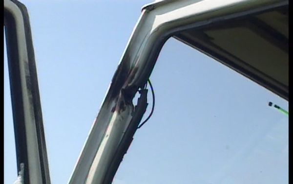 В Агдаме армяне подвергли обстрелу автомобиль, в котором находились сотрудники Оросительного управления - Sputnik Азербайджан
