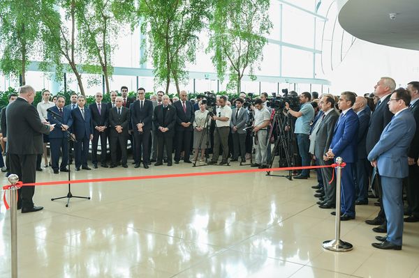 Открытие российско-азербайджанской историко-документальной выставки Гейдар Алиев: Личность, Миссия, Наследие в Центре Гейдара Алиева - Sputnik Азербайджан