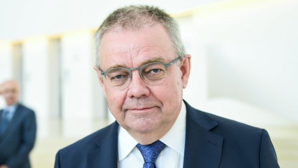 Генеральный директор радиостанции Говорит Москва Владимир Мамонтов - Sputnik Азербайджан