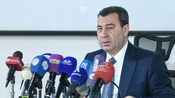 Azərbaycanın Avropa Şurası Parlament Assambleyasındakı (AŞPA) nümayəndə heyətinin rəhbəri Səməd Seyidov - Sputnik Азербайджан