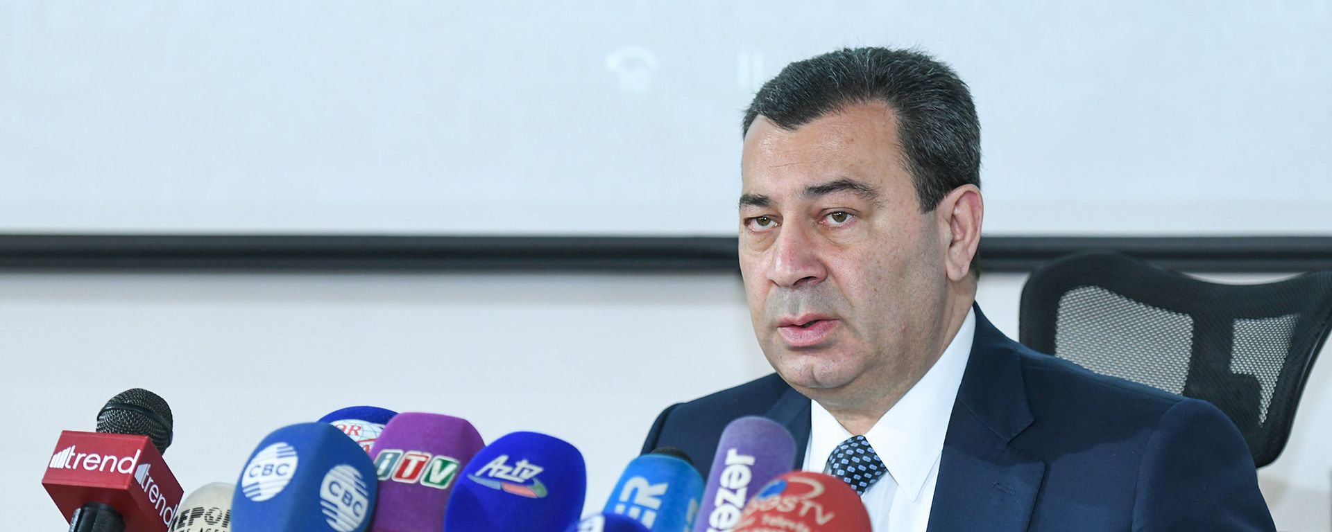 Azərbaycanın Avropa Şurası Parlament Assambleyasındakı (AŞPA) nümayəndə heyətinin rəhbəri Səməd Seyidov - Sputnik Азербайджан, 1920, 19.04.2021