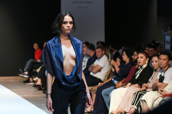 Показ модных коллекций седьмого сезона Azerbaijan Fashion Week - Sputnik Азербайджан
