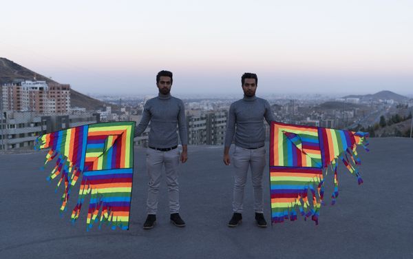 Снимок Близнецы фотографа Шивы Хадеми, вошедший в шорт-лист лауреатов конкурса им. Андрея Стенина - Sputnik Азербайджан