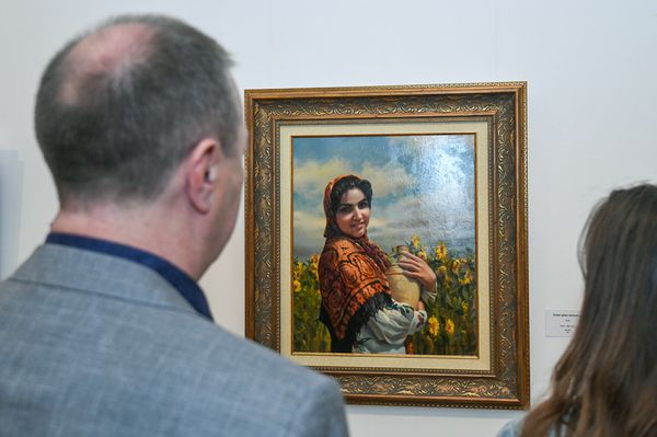 Персональная выставка иранского художника Вадуда Муаззина в галерее искусств Музейного центра Баку - Sputnik Азербайджан
