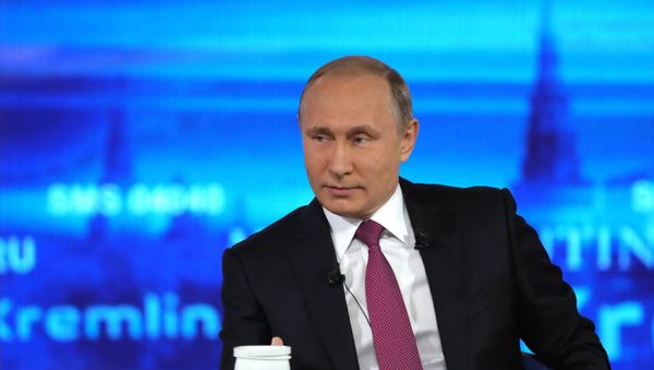 Президент РФ Владимир Путин - Sputnik Азербайджан