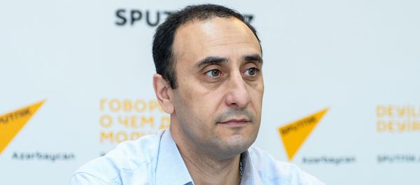 Директор Центра истории Кавказа Ризван Гусейнов - Sputnik Азербайджан