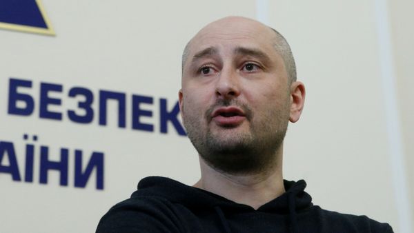 Российский журналист Аркадий Бабченко - Sputnik Азербайджан