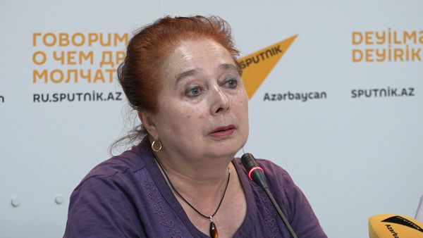 Как руководитель детcкого театра предлагает воспитывать детей - Sputnik Азербайджан