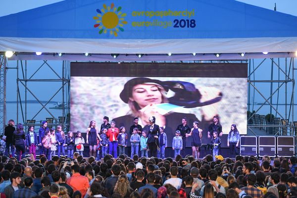 Концерт итальянской певицы In-Grid на EuroVillage 2018 в Баку - Sputnik Азербайджан