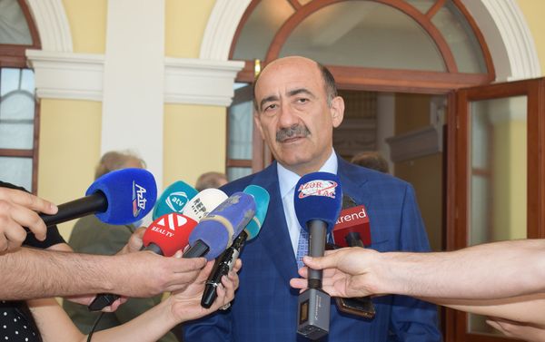 Открытие VII Международного конкурса вокалистов имени Бюльбюля в Азербайджанской государственной филармонии - Sputnik Азербайджан