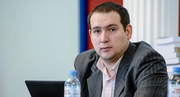 Ведущий аналитик Агентства политических и экономических коммуникаций Михаил Нейжмаков - Sputnik Азербайджан