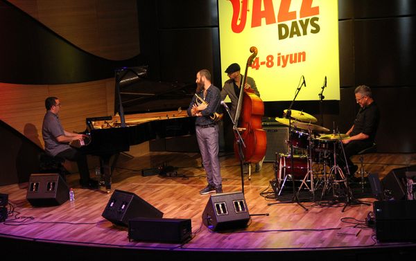 B Международном центре мугама состоялось открытие международного проекта Baku Summer Jazz Days - Sputnik Азербайджан