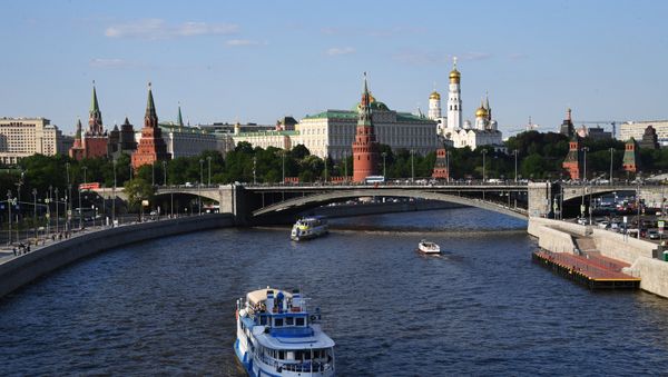 Туристические теплоходы на Москве-реке - Sputnik Азербайджан