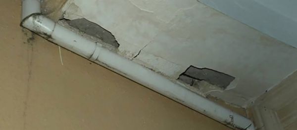 В результате землетрясения в Загатале в ряде домов образовались трещины - Sputnik Азербайджан