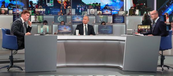 Прямая линия с президентом России Владимиром Путиным - Sputnik Азербайджан