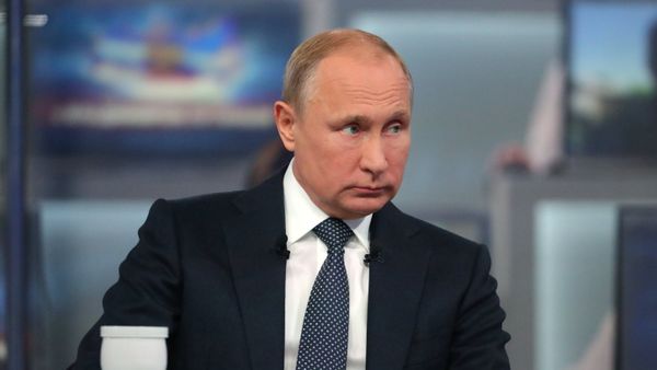 Президент РФ Владимир Путин - Sputnik Азербайджан