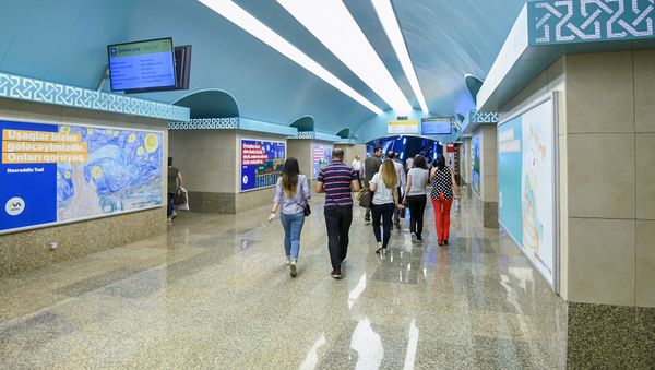 Станция Сахиль Бакинского метрополитена после капитального ремонта и реконструкции - Sputnik Азербайджан