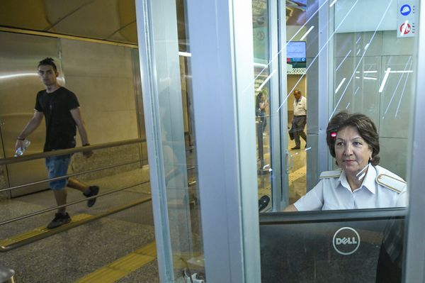 Станция Сахиль Бакинского метрополитена после капитального ремонта и реконструкции - Sputnik Азербайджан
