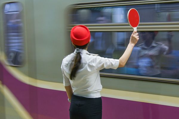 Станция Сахиль Бакинского метрополитена после капитального ремонта и реконструкции - Sputnik Азербайджан