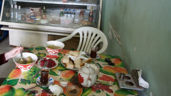 В кафе одного из бакинских поселков, фото из архива - Sputnik Азербайджан
