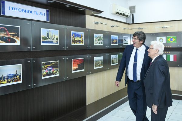 Открытие выставки “Готовность №1” в Российском информационно-культурном центре в Баку - Sputnik Азербайджан