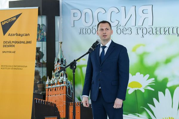 Открытие выставки “Готовность №1” в Российском информационно-культурном центре в Баку - Sputnik Азербайджан