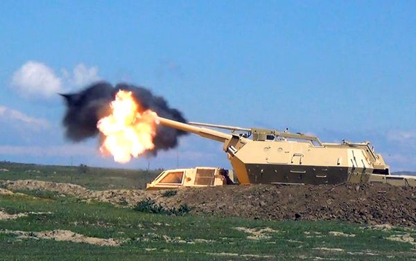 Проведены практические стрельбы из самоходных артиллерийских установок DANA - Sputnik Азербайджан