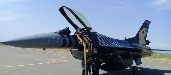 Турецкие истребители F-16 прибыли в Азербайджан для участия на параде, посвященном 100-летию ВС Азербайджана - Sputnik Азербайджан