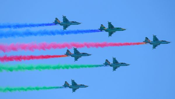 Военный парад по случаю 100-летнего юбилея создания Вооруженных сил Азербайджана. Баку, площадь Азадлыг, 26 июня 2018 года  - Sputnik Азербайджан