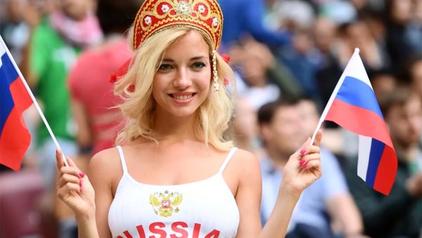 Самая горячая болельщица России - Sputnik Азербайджан