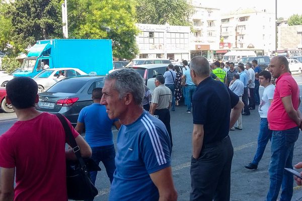 Транспортные проблемы, вызванные приостановкой работы бакинского метрополитена. 4 июля 2018 года - Sputnik Азербайджан