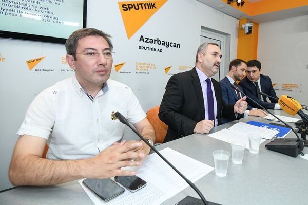Пресс-конференция, посвященная интеграции иностранных беженцев в Азербайджане в мультимедийном пресс-центре Sputnik Азербайджан - Sputnik Азербайджан