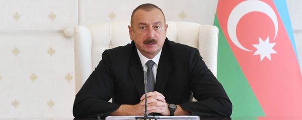 Президент Азербайджана Ильхам Алиев на заседании Кабинета Министров, посвященного итогам первой половины 2018 года. Баку, 8 июля 2018 года - Sputnik Азербайджан
