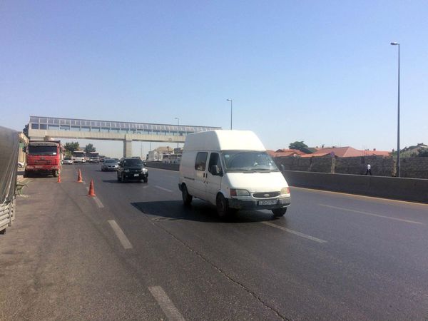 Бакинское транспортное агентство устанавливает новую автобусную остановку на пересечении Забратского шоссе с проспектом Гейдара Алиева Бакинское транспортное агентство устанавливает новую автобусную остановку на пересечении Забратского шоссе с проспектом Гейдара Алиева - Sputnik Азербайджан