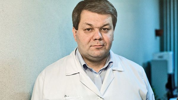 Руководитель Центра медицины сна МГУ им. Ломоносова Александр Калинкин - Sputnik Азербайджан