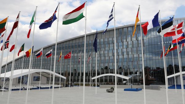Штаб-квартира НАТО в Брюсселе, 11 июля 2018 года - Sputnik Азербайджан