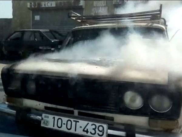 В Абшеронском районе сгорел автомобиль марки ВАЗ 2106 В Абшеронском районе сгорел автомобиль марки ВАЗ 2106 - Sputnik Азербайджан