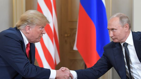 Встреча президента РФ Владимира Путина и президента США Дональда Трампа в Хельсинки - Sputnik Азербайджан