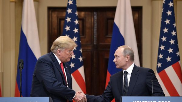 Встреча президента РФ Владимира Путина и президента США Дональда Трампа в Хельсинки - Sputnik Азербайджан