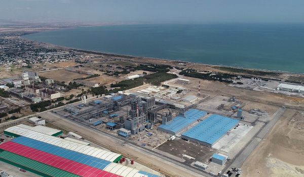 Полипропиленовый завод, построенный в рамках проекта SOCAR Polymer в Сумгайытском химическом промышленном парке - Sputnik Азербайджан