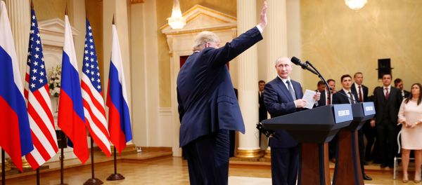 Совместная пресс-конференция президентов США и России Дональда Трампа и Владимира путина. Финляндия, Хельсинки, 16 июля 2018 года - Sputnik Азербайджан