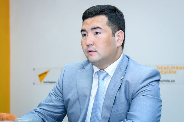 Руководитель представительства железных дорог Казахстана в европейских странах СНГ Гайдар Абдикеримов - Sputnik Азербайджан