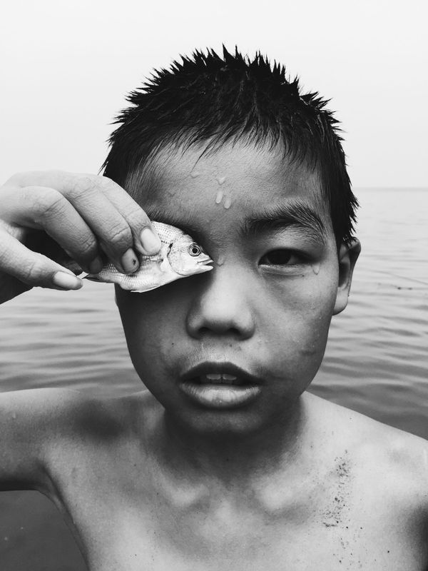 Работа фотографа Huapeng  Zhao Eye to eye, занявшая второе место в номинации Фотограф года в фотоконкурсе 2018 iPhone Photography Awards - Sputnik Азербайджан