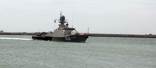 Военные корабли России прибыли в Баку - Sputnik Азербайджан