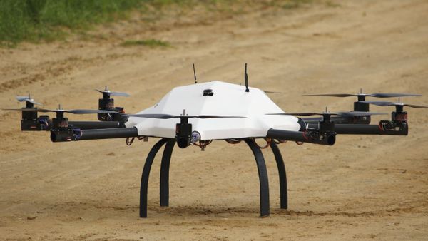 Многороторный БПЛА Aeronautics Pegasus 120 - Sputnik Азербайджан