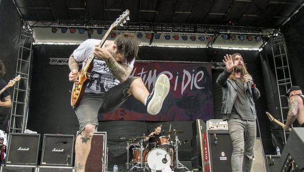 Гитарист американской рок-группы Every Time I Die Джордан Бакли - Sputnik Азербайджан