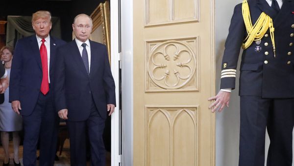 Президент России Владимир Путин и президент США Дональд Трамп - Sputnik Азербайджан