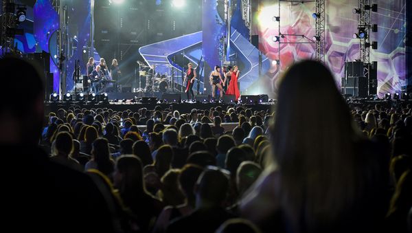 Творческий вечер Валерия Меладзе на музыкальном фестивале “Жара” в Баку.  - Sputnik Азербайджан